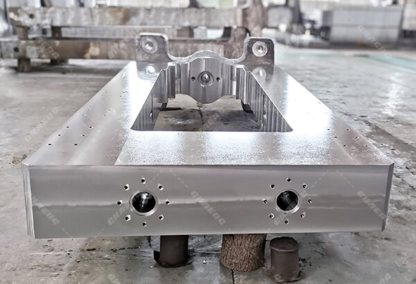 Rolling mill housing