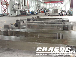 What does CHAENG pay attention to when producing rolling mill housing