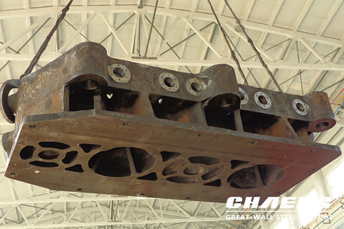 beam for hydraulic presses