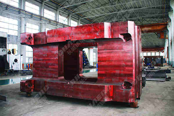 How does a steel casting factory produce rolling mill?