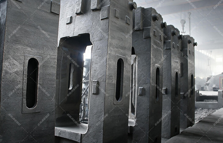 Key parts of forging equipment -- extrusion press frame