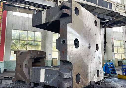 Hot die forging upper beam