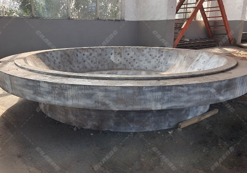 Small valve body