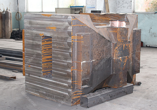 Rolling mill housing